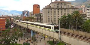 Las y los estudiantes universitarios pueden participar en la convocatoria de conductores de vehículos del metro 2024-2.